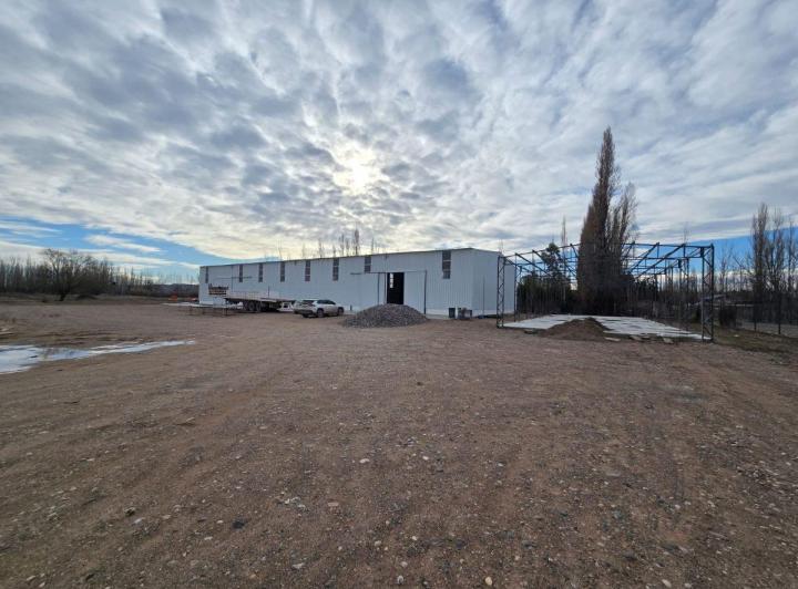 Bodega-Galpón · 1300m² · 2 Ambientes