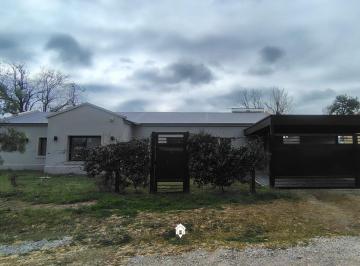 Casa · 3 Dormitorios · Casa en Zona Oeste
