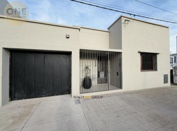 Casa · 100m² · 4 Ambientes · 1 Cochera · Casa en La Plata