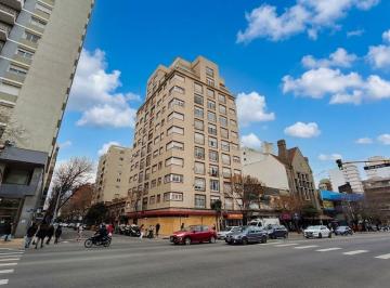 Departamento · 151m² · 5 Ambientes · Venta Depto Semipiso 5 Ambientes Al Frente Centro