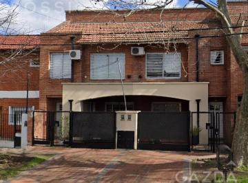 Casa · 128m² · 4 Ambientes · 1 Cochera · Dúplex en Venta en Adrogue