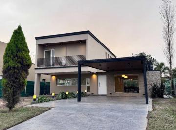 Casa · 178m² · 4 Ambientes · 2 Cocheras · Venta Vilago 2 Dorm. Mas Dep de Servicio