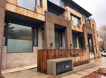 Local comercial · 180m² · Local en Alquiler en San Martin de Los Andes, Patagonia, Argentina