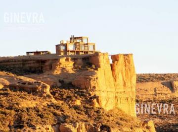 Campo · 920ha · 9 Ambientes · 20 Cocheras · Estancia de 12.000ha en Venta en La Patagonia con 16 Km de Costa Rio Chubut