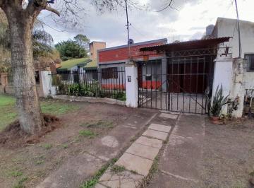 Casa · 128m² · 5 Ambientes · 1 Cochera · Venta Casa Quinta 2 Dorm Pileta Altos del Sauce