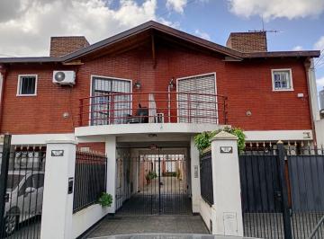 PH · 44m² · 2 Ambientes · 1 Cochera · PH 2 Ambientes en Venta Ramos Mejia