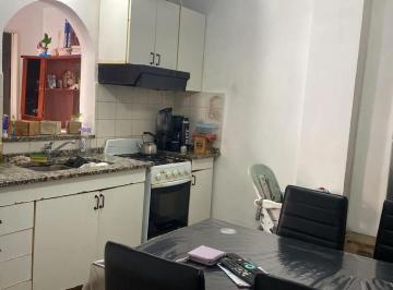 PH de 2 ambientes, Lomas de Zamora · ¡En Alquiler! PH 2 Ambientes con Patio y Parrilla – Temperley