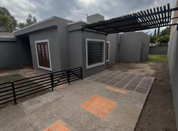 Casa · 143m² · 5 Ambientes · 2 Cocheras · Casa en Viedma
