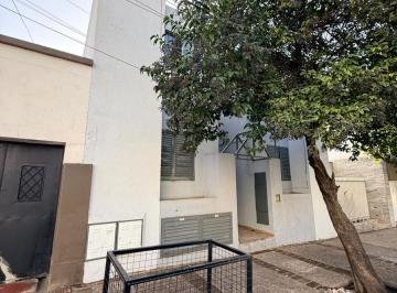 Departamento · 3 Ambientes · Departamento en Alberdi de un Dormitorio Primer Piso - Santa Rosa Al 2400