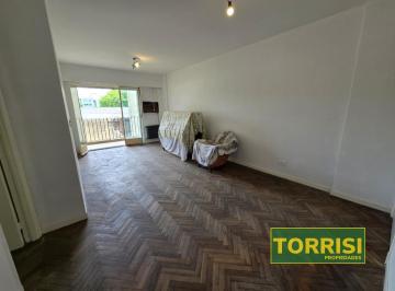 Departamento · 74m² · 4 Ambientes · Venta 4amb 77 m² C/ Bal y Dep. - Av Rivadavia 4200 - Almagro