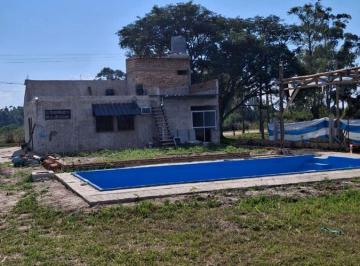 Casa · 156m² · 5 Ambientes · Casa Terminar en Carolina con Pileta