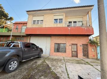 Local comercial · 150m² · 3 Ambientes · 1 Cochera · Galpon en Alquiler - Valentini 400