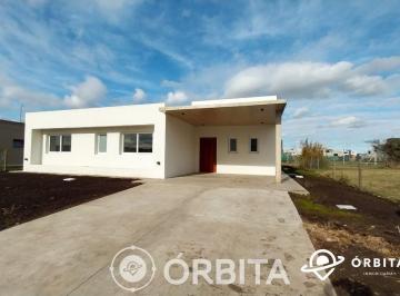 Casa · 150m² · 4 Ambientes · 2 Cocheras · Casa en Venta en San Simon, Canning Village, Ezeiza
