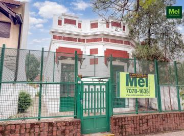 Casa · 420m² · 5 Ambientes · Casa en Punto Estratégico Comercial de Devoto