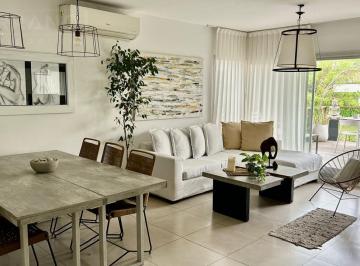 Departamento · 104m² · 4 Ambientes · 2 Cocheras · Venta Triplex de 3 Dorm. Sobre Al Agua en Sendero, Nordelta.