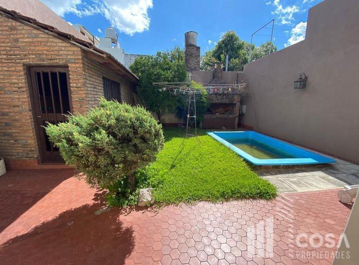 Casa · 169m² · 5 Ambientes · 1 Cochera