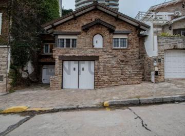 PH · 111m² · 4 Ambientes · Venta de Chalet en PH 4 Ambientes, Playa Varese, Mar del Plata.