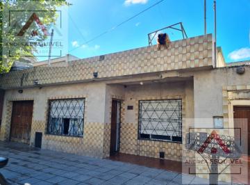 Casa · 420m² · 5 Ambientes · 1 Cochera · Casa + 3 PH a Reciclar Funes y Juan B Justo
