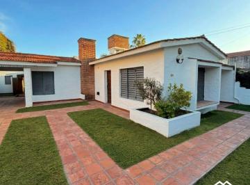 Casa de 8 ambientes, Córdoba · Excelente Casa en Alquiler – Valle del Cerro