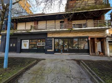 Casa · 670m² · 5 Ambientes · 2 Cocheras · Propiedad con Gran Potencial Para Desarrollo | C1 | 675 m²