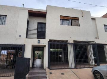 Departamento · 85m² · 2 Ambientes · 1 Cochera · Alquiler Departamento Frente a Dalvian 1 Hab