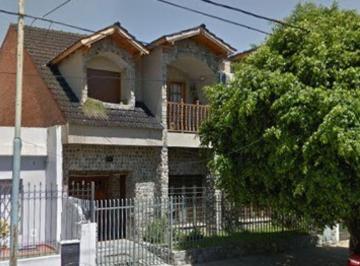 imagen1 · Venta Chalet 5 Ambientes con Jardin y Dos Cocheras Moron