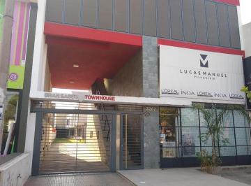 Casa · 120m² · 3 Ambientes · 1 Cochera · Alquiler – Dúplex de 2 Dorm. y Escritorio, con Patio y Asador en Barrio Jardín