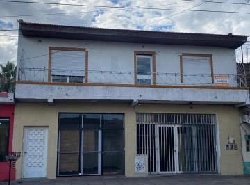 Casa · 110m² · 3 Ambientes · Hermosa Casa 3 Ambientes en Moron Sur