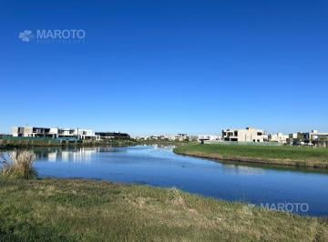 Terreno · 1045m² · Lote en Venta en Puertos del Lago - Costas - Maroto Propiedades