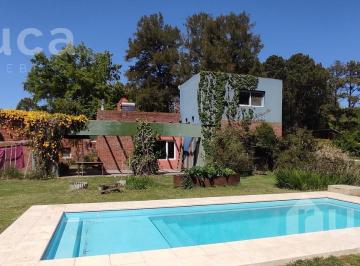 Casa · 194m² · 5 Ambientes · 2 Cocheras · Alq Verano Temporada Completa | Moderna Casa con Hermoso Jardin | Barrio Las Chacras
