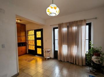 Casa · 92m² · 3 Ambientes · 1 Cochera · Venta Casa 2 Dorm. Zona Portal