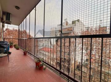 Departamento · 80m² · 3 Ambientes · 3 Cocheras · Muy Buen Depto de 3/4 Amb C/balcon en Excelente Ubicacion