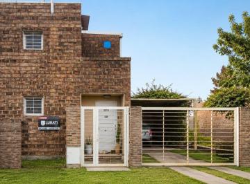 fachada · Venta Casa Pueblo Esther