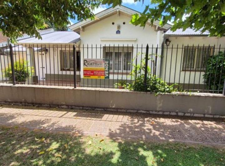 Casa · 150m² · 4 Ambientes · 1 Cochera