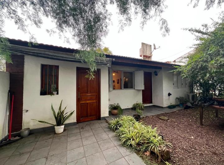 Casa · 100m² · 4 Ambientes · 1 Cochera