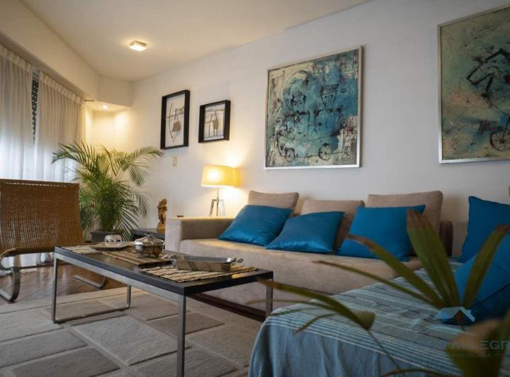 Departamento · 175m² · 8 Ambientes · 1 Cochera