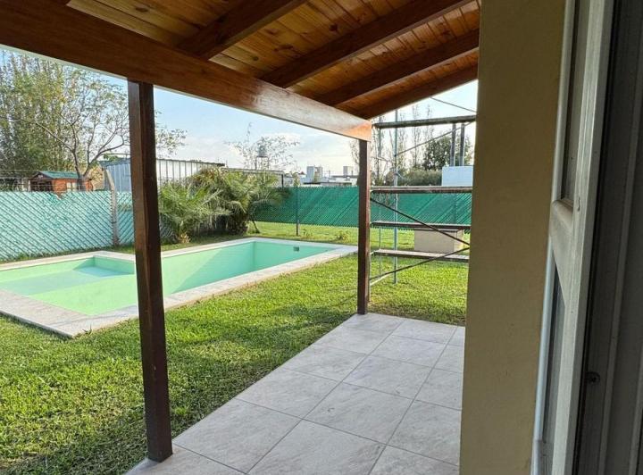 Casa · 150m² · 3 Ambientes · 2 Cocheras