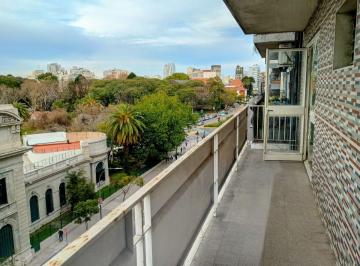 Departamento de 4 ambientes, Parque Centenario · Espectacular! Amplio! Luminoso! Hermosa Vista!