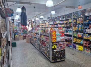 Local comercial · 334m² · Venta Local 340 m² C/lote Apto Pozo - Lomas Centro