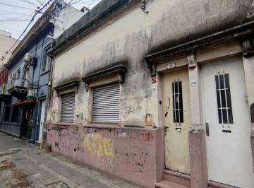 PH · 180m² · 5 Ambientes · PH a Refaccionar. Plena Recoleta.
