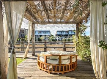Casa · 529m² · 7 Ambientes · 2 Cocheras · Casa en Venta en El Yacht, Nordelta, Tigre