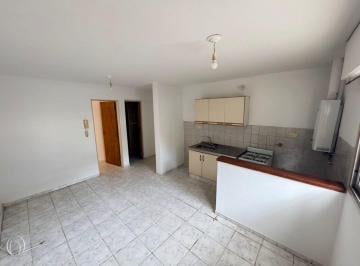 Departamento de 2 ambientes, Córdoba · Dpto 1 Dorm y Patio - Expensas Muy Bajas - Bº General Paz