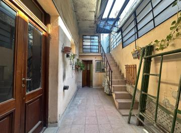 PH · 93m² · 3 Ambientes · Venta PH de 3 Ambientes 196 m² en Boedo C/patio y Terraza