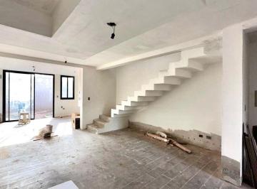 Departamento de 5 ambientes, Godoy Cruz · Departamento Triplex en Venta - Godoy Cruz