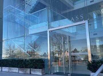 Oficina comercial · 130m² · 5 Ambientes · 2 Cocheras · Oficina en Alquiler, Skyglass 1, Pilar, 130 m², Amoblada