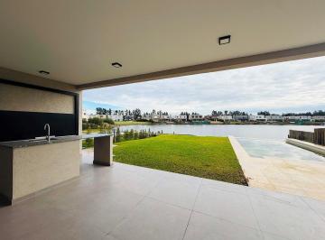 Casa · 240m² · 6 Ambientes · 3 Cocheras · Casa en Venta en Santa Ana, Villanueva, Tigre