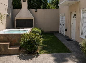 PH · 160m² · 4 Ambientes · 1 Cochera · PH, Casa, Departamento, Complejo