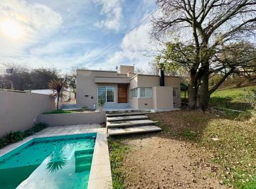 Casa · 130m² · 5 Ambientes · 2 Cocheras · Venta Casa Talar de Mendiolaza con Gas Natural