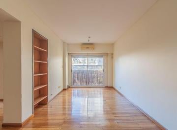 Departamento de 3 ambientes, Belgrano · Oportunidad en Belgrano! Luminoso y Amplio 3 Amb. con Gran Potencial Para 4 Amb./escrit.