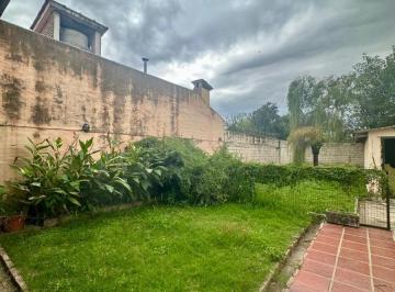 Casa · 235m² · 7 Ambientes · 2 Cocheras · Casa en Venta en Barrio Las Palmas